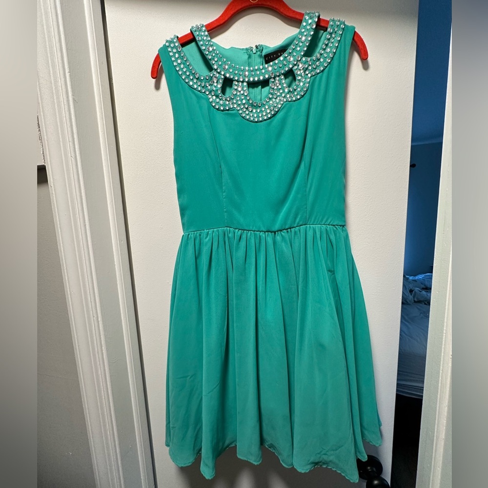 Cover Studio Teal Semi-Formal Dress